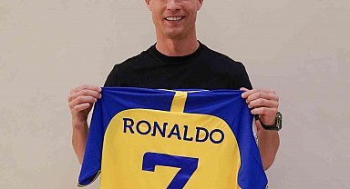 Cristiano Ronaldo resmen Al Nassr'da