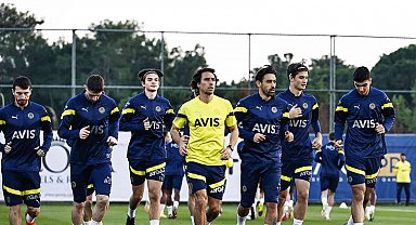 Fenerbahçe, Antalya'daki ilk çalışmasını yaptı