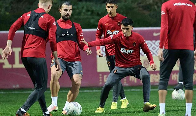 Galatasaray, çalışmalarını sürdürdü
