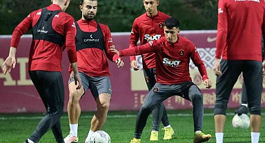 Galatasaray, çalışmalarını sürdürdü