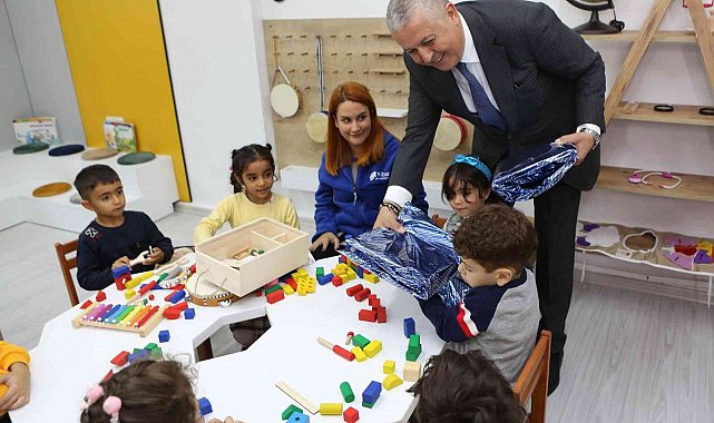 Kibar Gönüllüleri'nden 4 okula destek
