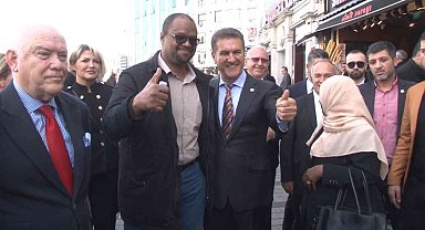 TDP Genel Başkanı Mustafa Sarıgül'e Taksim'de yoğun ilgi