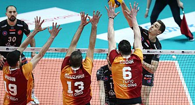 AXA Sigorta Efeler Ligi: Halkbank: 3 - Galatasaray HDI Sigorta: 1