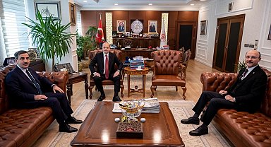Bakan Bilgin, Türkiye Kamu-Sen heyeti ile görüştü