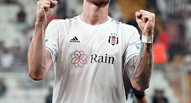 Beşiktaş en golcü oyuncusunu kaybetti