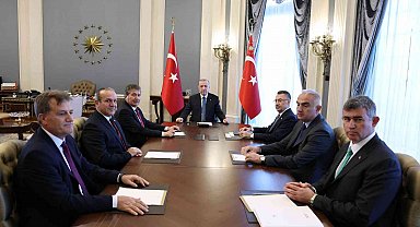 Cumhurbaşkanı Erdoğan, KKTC Başbakanı Üstel'i kabul etti