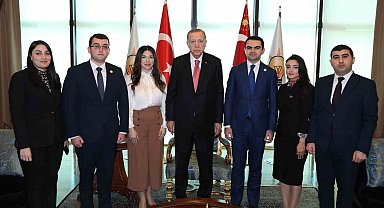 Cumhurbaşkanı Erdoğan Yeni Azerbaycan Partisi Gençler Birliği Başkanı'nı kabul etti