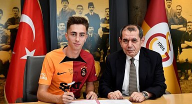 Galatasaray, Özgür Baran Aksaka'nın sözleşmesini 2026'ya kadar uzattı