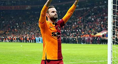 Maç sonu 3'lüsü Juan Mata'dan