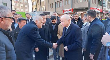 MHP lideri Bahçeli, Kızılcahamam Belediyesi'ne taziye ziyaretinde bulundu