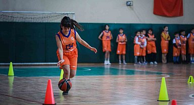 Sinan Güler çocuklarla bir araya geldi