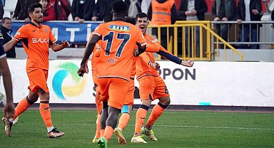 Spor Toto Süper Lig: Kasımpaşa: 1 - Medipol Başakşehir: 3
