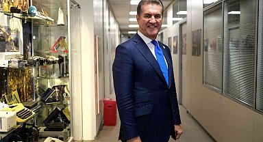 TDP Genel Başkanı Mustafa Sarıgül'den İsveç Başbakanı'na İncil hediyesi