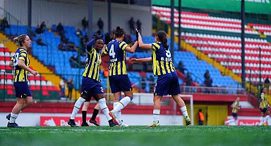 Turkcell Kadın Futbol Süper Ligi: Fenerbahçe: 18 - Kireçburnu: 0