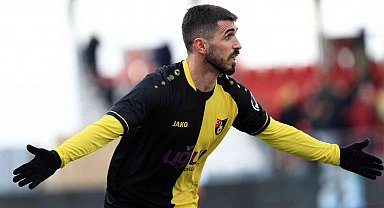 Valon Ethemi attığı gollerle İstanbulspor'a 11 puan kazandırdı