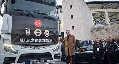 Ahmet Nur Çebi: "Ülke olarak birlik ve beraberliğin en güzel örneklerini sergiliyoruz"