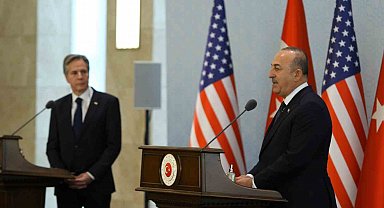 Bakan Çavuşoğlu: "F-16 ile NATO üyeliğini şart koşmak doğru bir yaklaşım olmaz"
