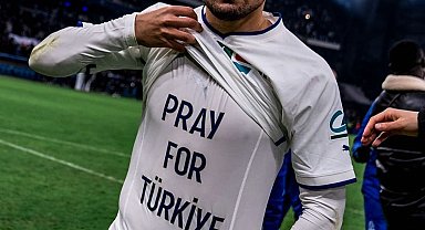Cengiz Ünder: "Türkiye için dua edin"