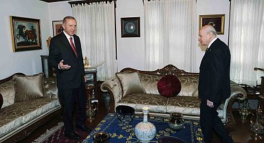 Cumhurbaşkanı Erdoğan MHP Genel Başkanı Bahçeli'yi evinde ziyaret ediyor