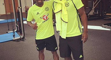 Essien'den, Atsu mesajı: "Hayatta olduğunu umuyor ve dua ediyorum"