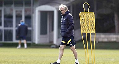 Fenerbahçe hazırlıklarına devam etti
