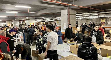 Nef Stadyumu'nda yardım çalışmaları devam ediyor