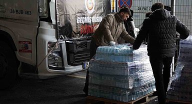 Nef Stadyumu'nda yardım çalışmaları devam ediyor