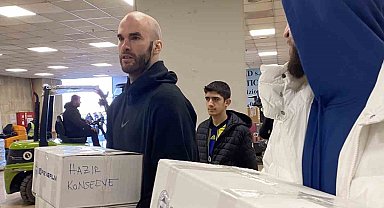 Nick Calathes ve Scottie Wilbekin'den destek
