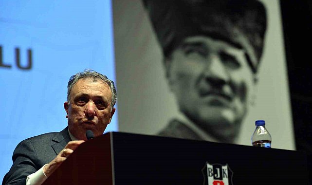 Ahmet Nur Çebi: "Kokuşmuş düzenle başa çıkmakta zorlanıyorum"