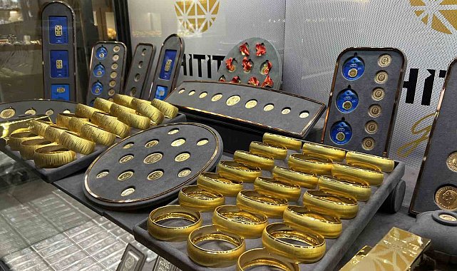 Altın rekor tazeledi, ons altın 2 bin doların üzerine yükseldi