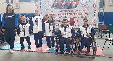 Bedensel Engelli Halter sporcuları 5 kupa ile döndüler