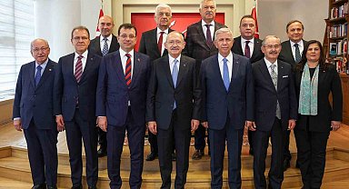 CHP'li büyükşehir belediye başkanları, Genel Başkan Kemal Kılıçdaroğlu ile görüştü