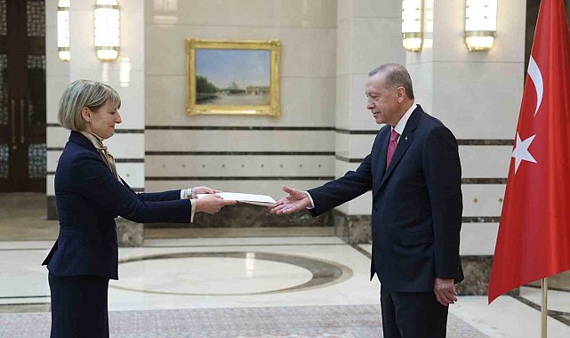 Cumhurbaşkanı Erdoğan, Birleşik Krallık Büyükelçisi Jill Morris'i kabul etti