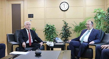 Doğu Perinçek YSK'ya cumhurbaşkanı adaylık başvurusu yaptı