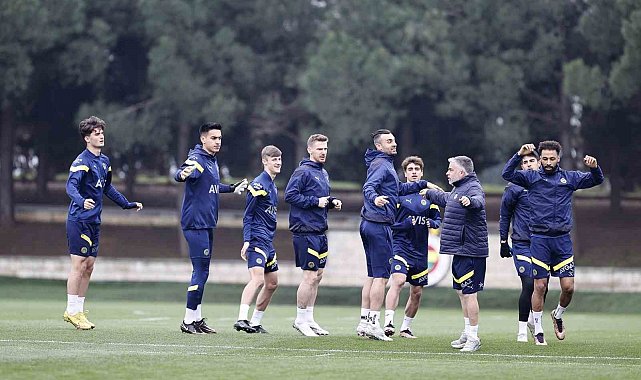 Fenerbahçe hazırlıklarına devam etti