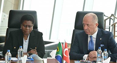 Güney Afrika Büyükelçisi Letsatsi-Duba'dan enerji sektörüne yatırım çağrısı