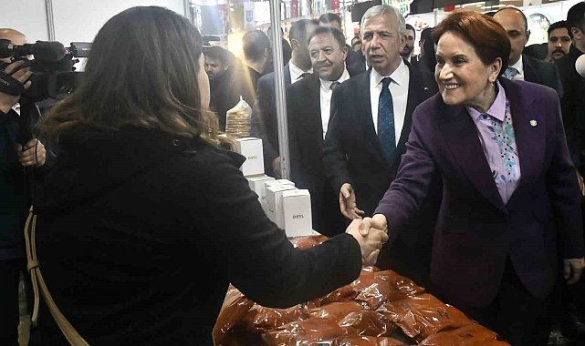 İYİ Parti lideri Akşener ve ABB Başkanı Yavaş'tan depremzedeler için düzenlenen fuara ziyaret