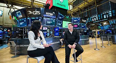 Martı, New York Borsası'nda Türk bayraklarıyla karşılandı