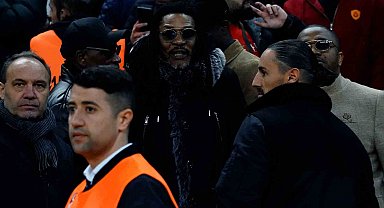 Rigobert Song maçı izledi