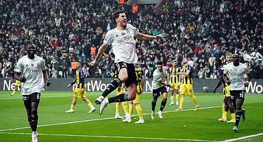 Salih Uçan'ın performansı dikkat çekti