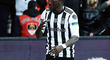Spor Toto Süper Lig: Beşiktaş: 3 - İstanbulspor: 1