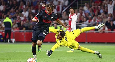 Xavi Simons, PSV'de kendini buldu