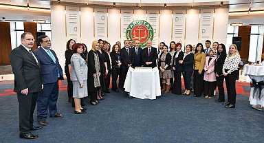 Yargıtay Başkanı Akarca, 14 Mart Tıp Bayramı kutlama törenine katıldı