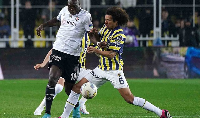 Aboubakar atıyor, Beşiktaş kazanıyor