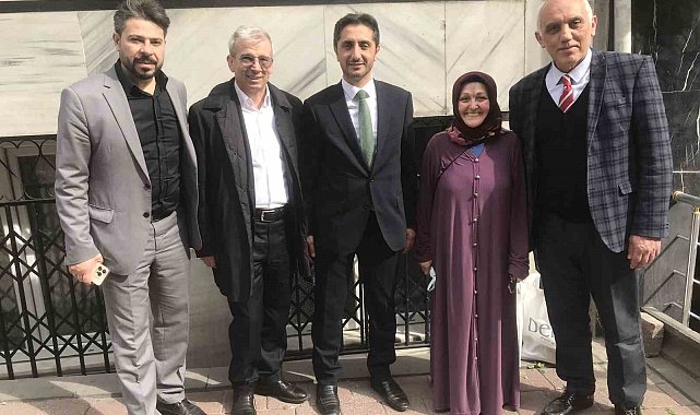 AK Parti İstanbul İl Teşkilatı kapı kapı dolaşmaya devam ediyor