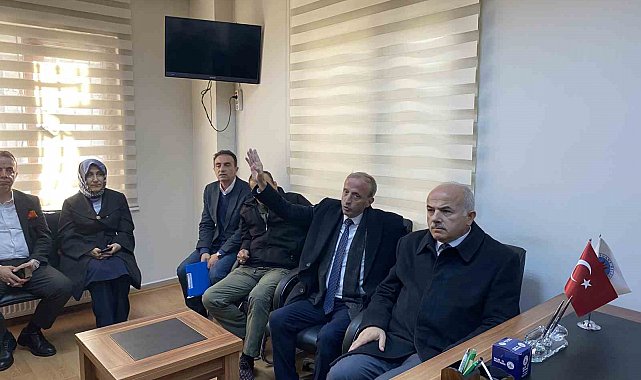 AK Parti Milletvekili Adayı Eroğlu, Çağlayan'da esnafı ziyaret etti