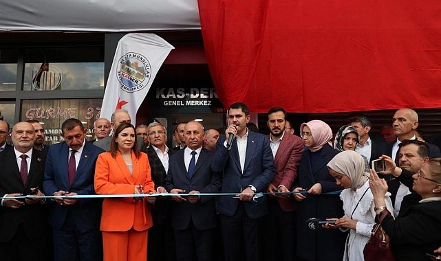 Bakan Kurum: "Sahada 93 bin konutumuzun dönüşüm çalışmalarına hızla devam ediyoruz"