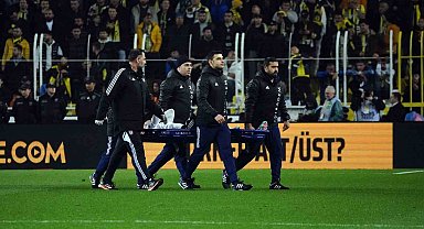 Beşiktaş'ta Tayyip Talha derbiye devam edemedi