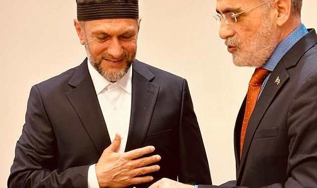 Cumhurbaşkanı Başdanışmanı Topçu, Kumuk Türkleri Vakfı Başkanı Gadjieviç ile bir araya geldi