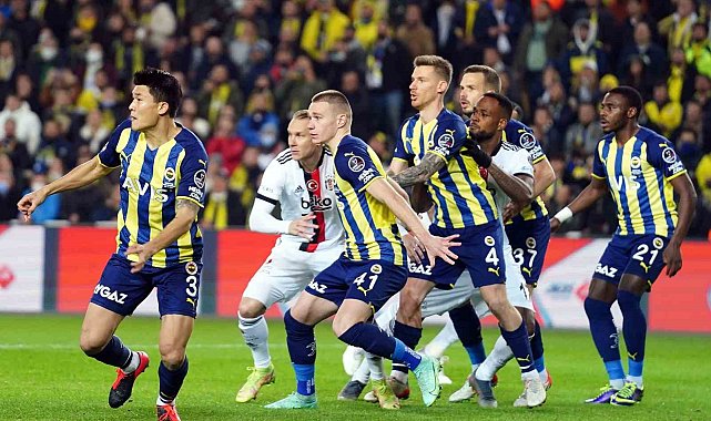 Fenerbahçe, Kadıköy'de Beşiktaş'a karşı üstün